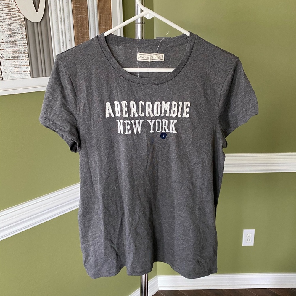 Abercrombie & Fitch grey classic tee